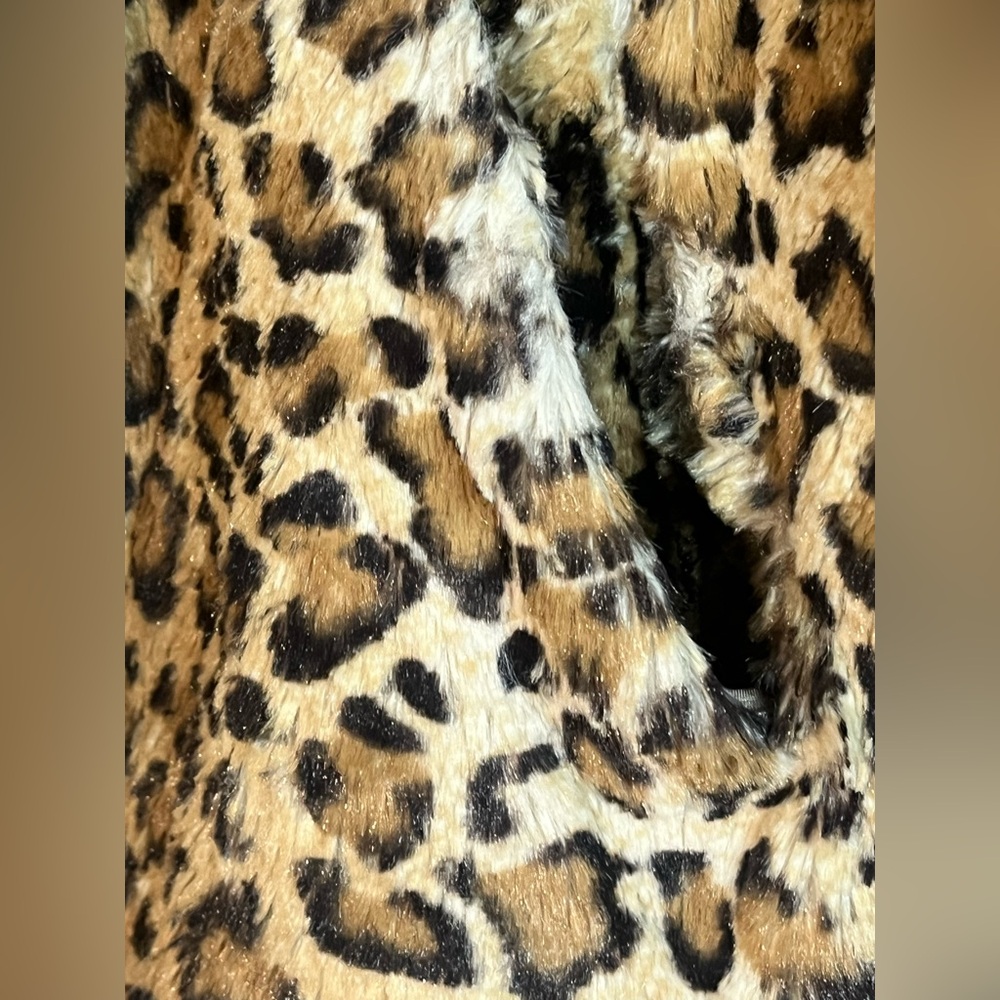 BETSEY JOHNSON Cheetah hook and eye Faux Fur Vest with pockets - Picture 4 of 12